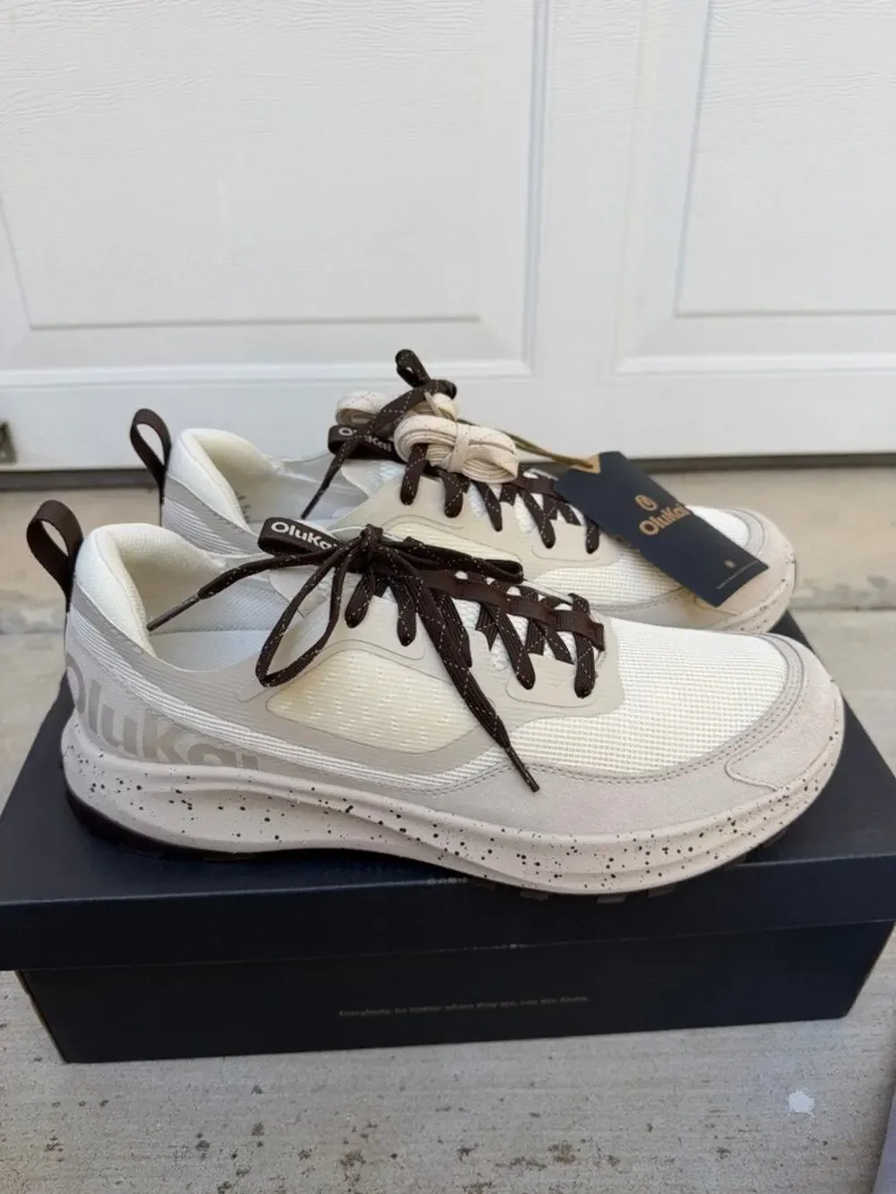 OluKai Makiki men's sneakers 12 NWT